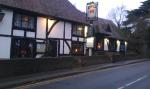 Walnut Tree (Chequers Cottage Lower Road Grovewood Drive North) Pub in Maidstone - photo 1